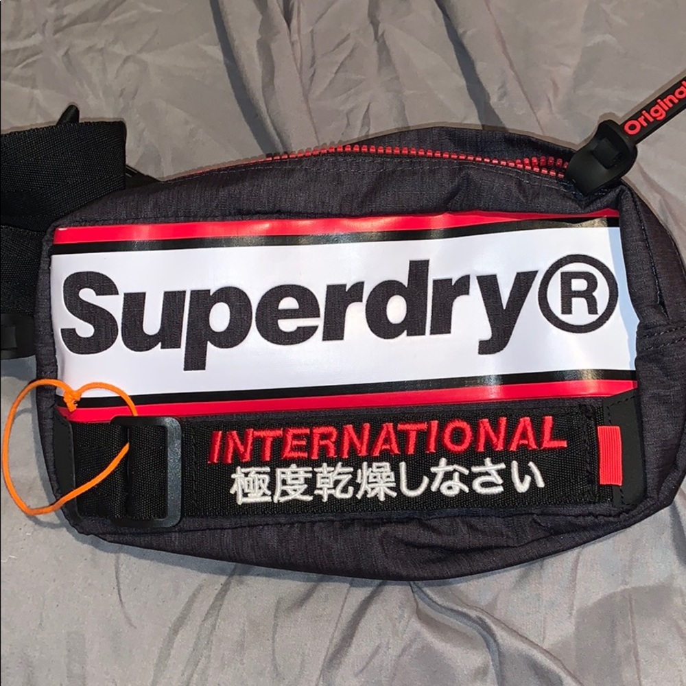 Super dry fannypack